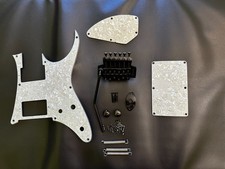 lot Ibanez Standard DL tremolo + spring + knobs and more....
