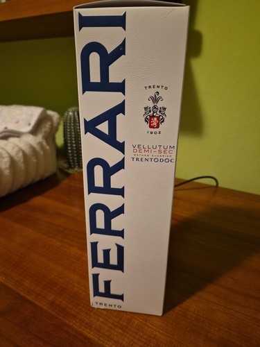 Spumante ferrari demi - spumante,