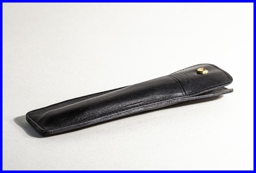 Etui pelle nera - in,