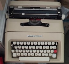 Macchina da Scrivere  OLIVETTI