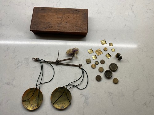 Antique pocket scales balance - pocket,