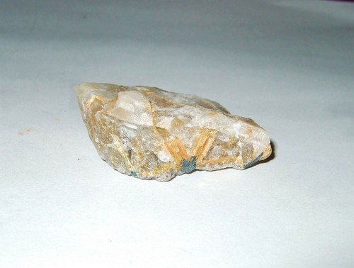 Minerali grezzi - -,