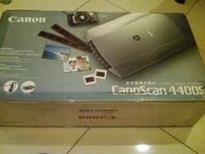 Scanner desktop Canon CanoScan 4400F / completo di scatola!