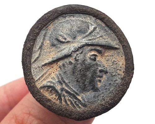 Vecchio anello scavato
