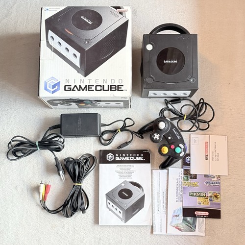 Nintendo gamecube console - nintendo,