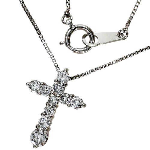 Collana design croce diamante