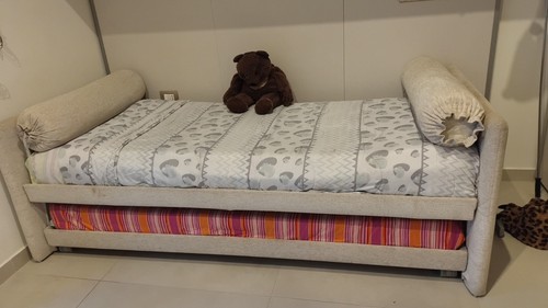Letto singolo con - singolo,