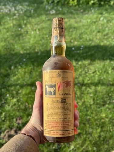 Whisky white horse anni - horse,