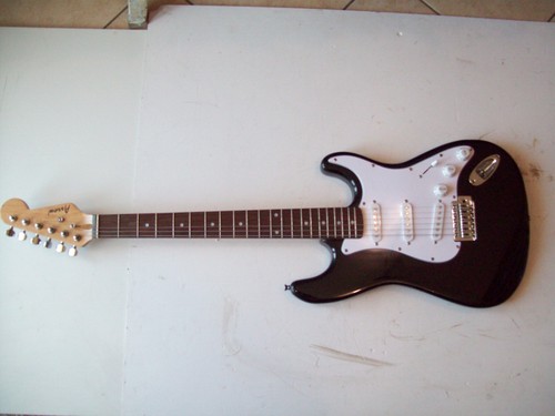 Chitarra elettrica - ,