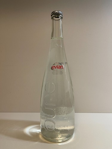 Bottiglia acqua evian puro - acqua,