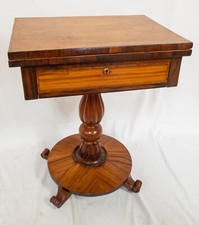 Antico tavolino austriaco