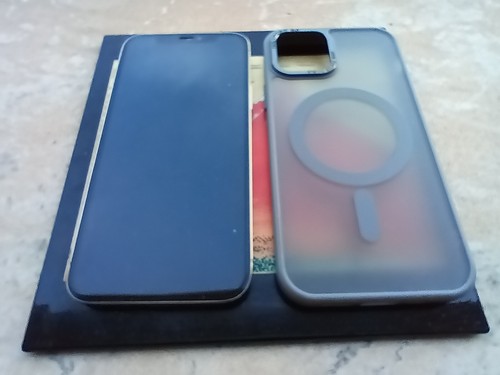 Apple iphone pro - 12,