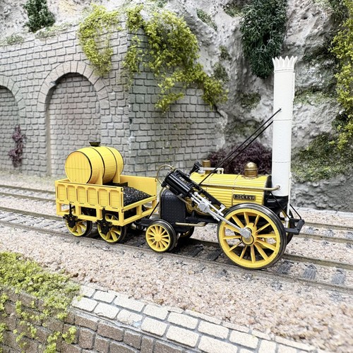 Locomotive vapeur - à,