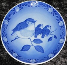 1982 ROYAL COPENHAGEN PIATTO
