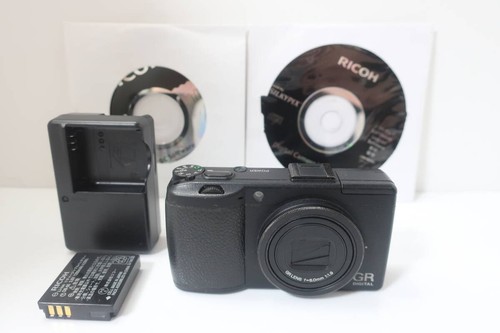 Fotocamera digitale compatta