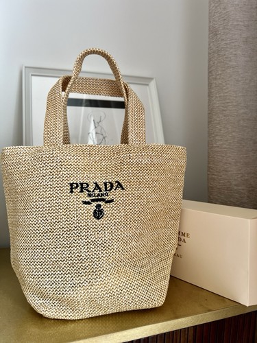 Prada beauty mini tote - beauty,