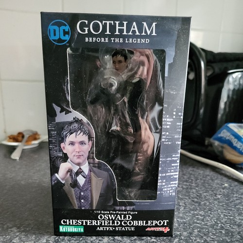 Kotobukiya oswald chesterfield - oswald,