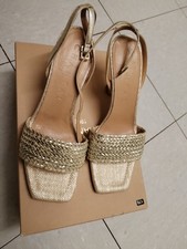 Tacchi Chantal dorati taglia 4