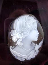 VINTAGE SPLENDIDO CAMMEO