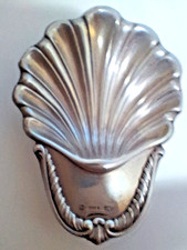 Ciotola a forma di conchiglia