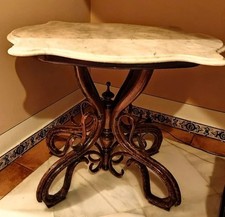 Rarissimo tavolo da salone di