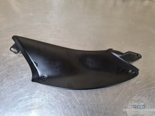 Cache sous réservoir gauche