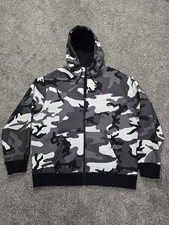 Giacca a vento mimetica