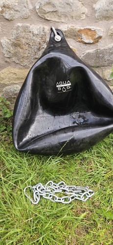 Aqua water punchbag sacchetto - water,