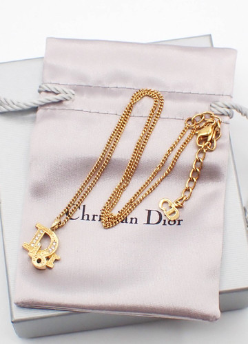 Collana con ciondolo - , catena