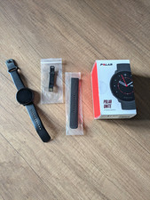 POLAR Unite Fitness Watch, Nero, con Cinturino, Adattatore Ricarica