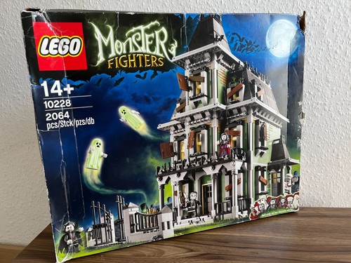 Lego monster fighters 10228 - monster,