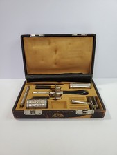 Antico set da barba rasoio di