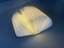 Lampada Libro LED pieghevole 3D Luce Calda ricaricabile USB design in legno