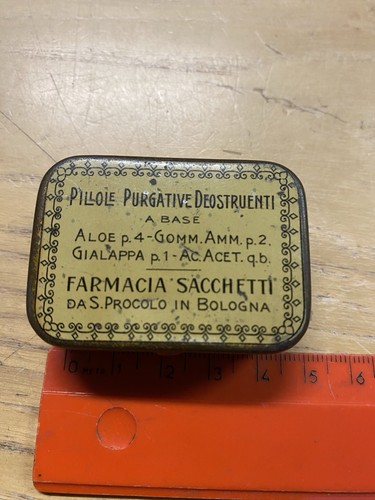 Scatola latta pillole