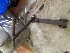Antico scooter giocattolo in