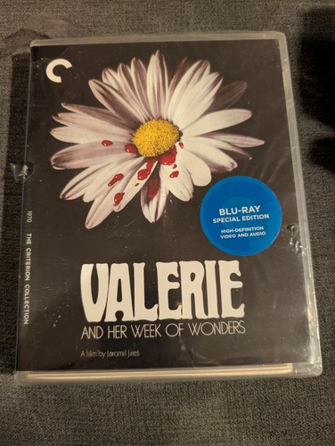 Valerie and her week - her,