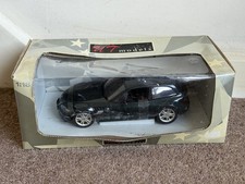 UT Models BMW Z3 Coupè 2.8, Scala 1:18, Die Cast, Verde, Boxato, Buone Condizioni