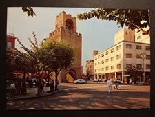 Oristano - Piazza Roma - Auto, Car, Voitures - Vigile Urbano - Vespa Piaggio.