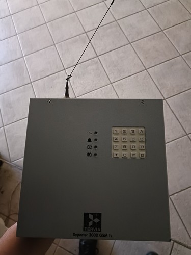 Combinatore telefonico gsm - telefonico,