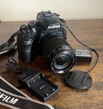 Fujifilm FinePix Series HS50EXR 16,0MP digitale + caricatore e 2 batterie.