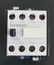 Siemens 3TH4022-0A Teleruttore Protezione 4kW Bobina di Eccitazione 220-230V AC