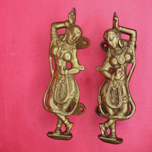 Statuina dama danzante stile