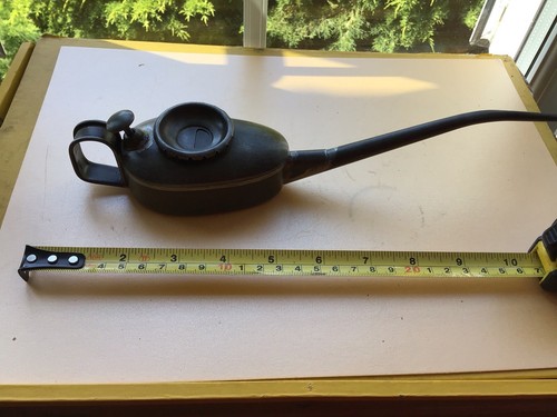 Excellent vintage oil can - oil,