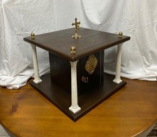 Tabernacolo in legno di castagno, interno in ottone,handmade Tabernacle 48x48x35