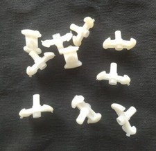 MOLLETTA CLIP MODANATURA SOTTOPORTA FIAT 850 - 124 - 1100 R KIT 10 PEZZI