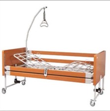 Letto Ortopedico Elettrico con sponde WIMED con materasso antidecubito POLIPOT 