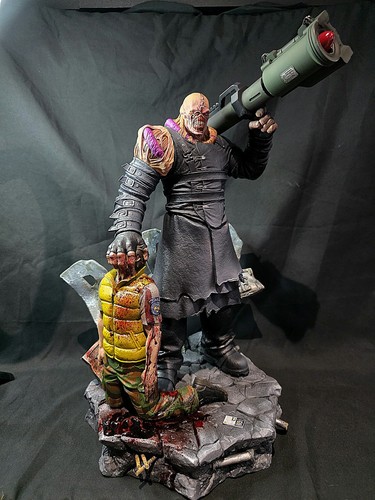 Resident evil nemesis statua - evil, 3