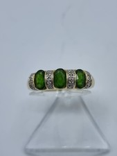 bellissimo anello con diamanti