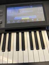 Yamaha Clavinova CVP809 piano