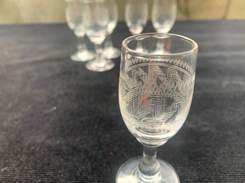 Anciens verres liqueur en - 6,